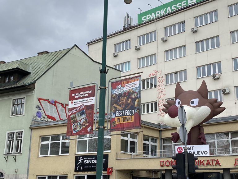 PLAKATI SU TU! (milkman house u centru sarajeva)